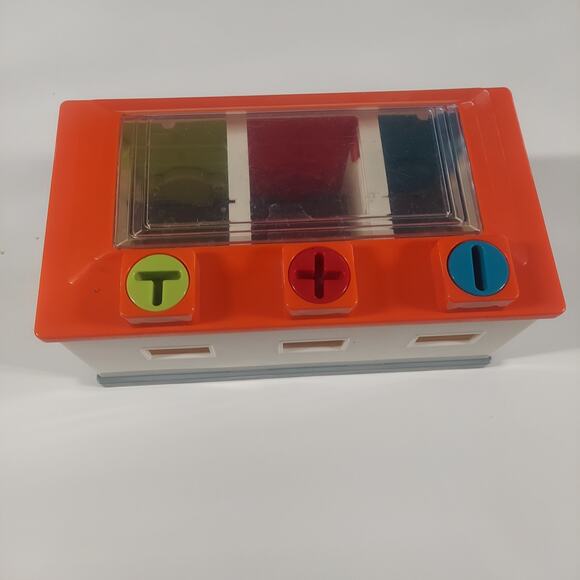 Battat 3 Car garge Color Sorting Playset Cause Effect matching - Picture 5 of 9